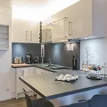 Vue Montagne Parking Prive Balcon Apartment *