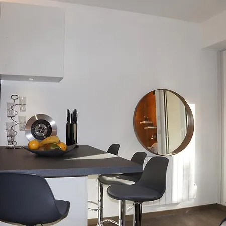 Vue Montagne Parking Prive Balcon Апартаменты *